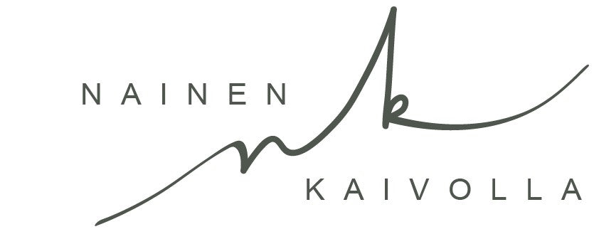 Nainen Kaivolla logo