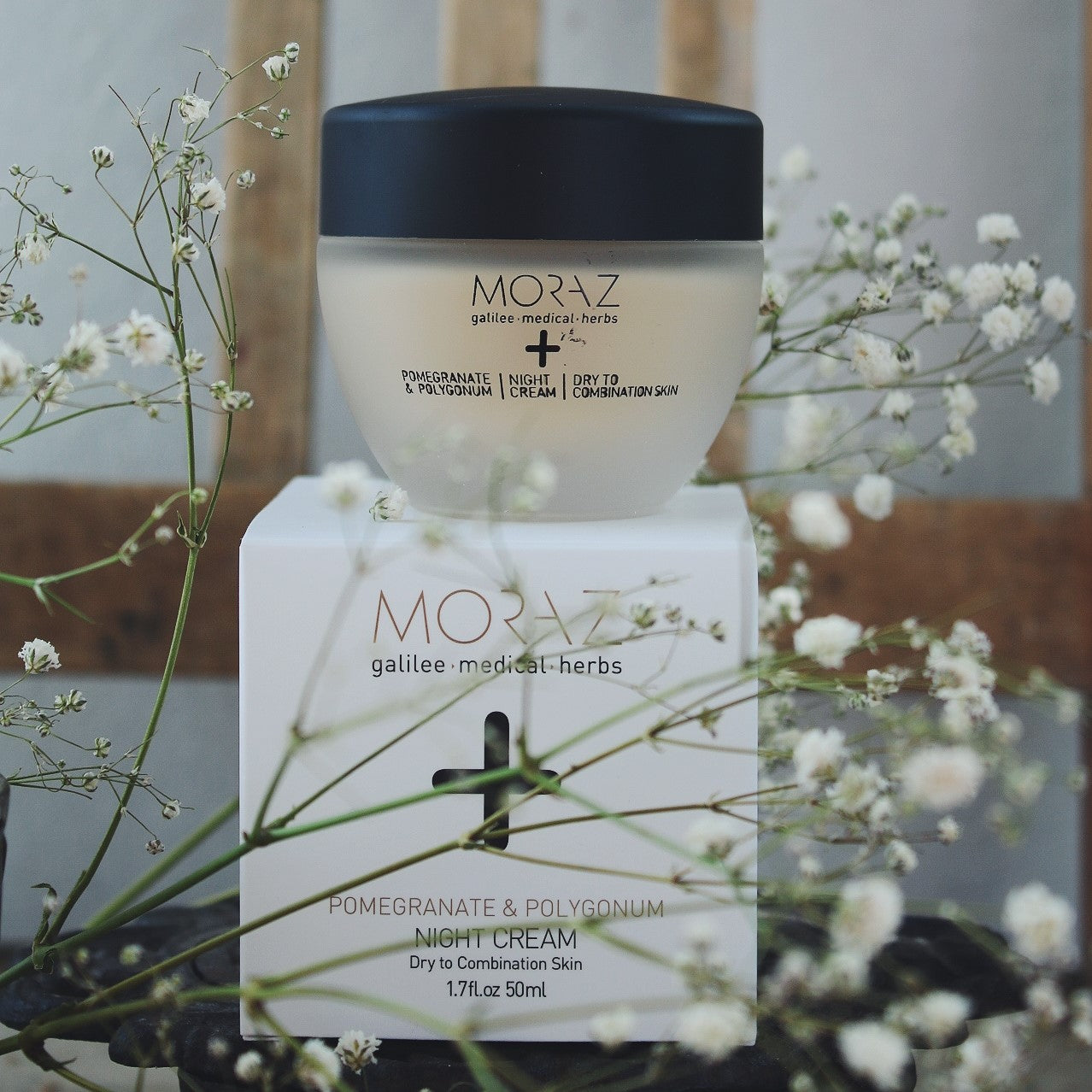 Moraz yrttikosmetiikkaa Israelista. Nainen Kaivolla Kristillinen verkkokauppa. Lahjatavaroita, kosmetiikkaa sekä koruja