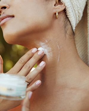 Lavido Kiinteyttävä kaula- ja decolteevoide 50 ml.